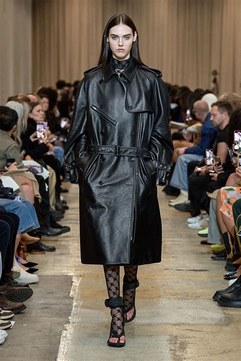 vogue runway burberryvp of burberry|Burberry runway show 2023.